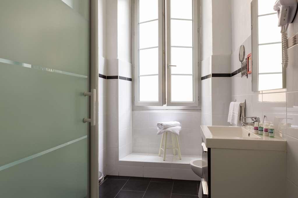 Hotel The Originals Boutique, Montpensier, 3*