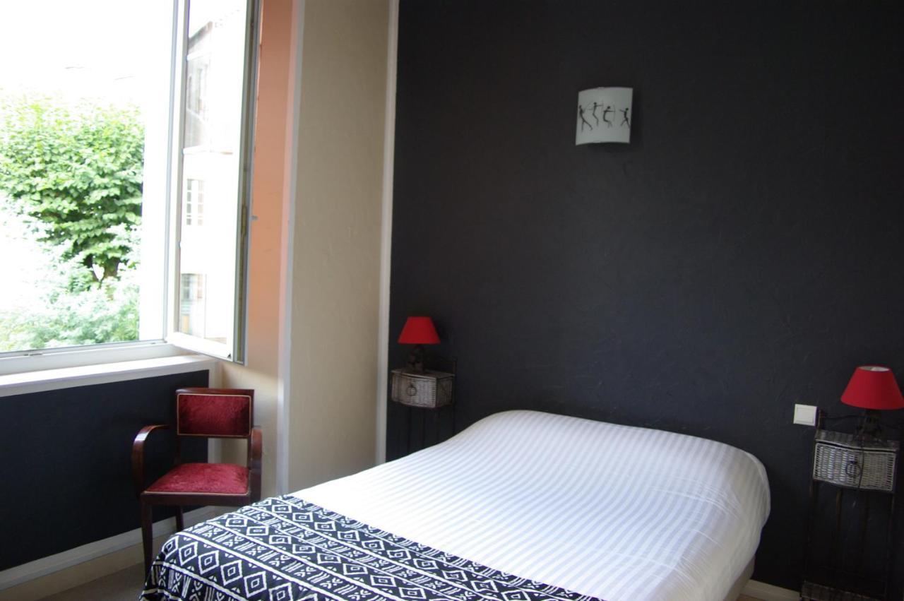 Hotel The Originals Boutique, Montpensier,