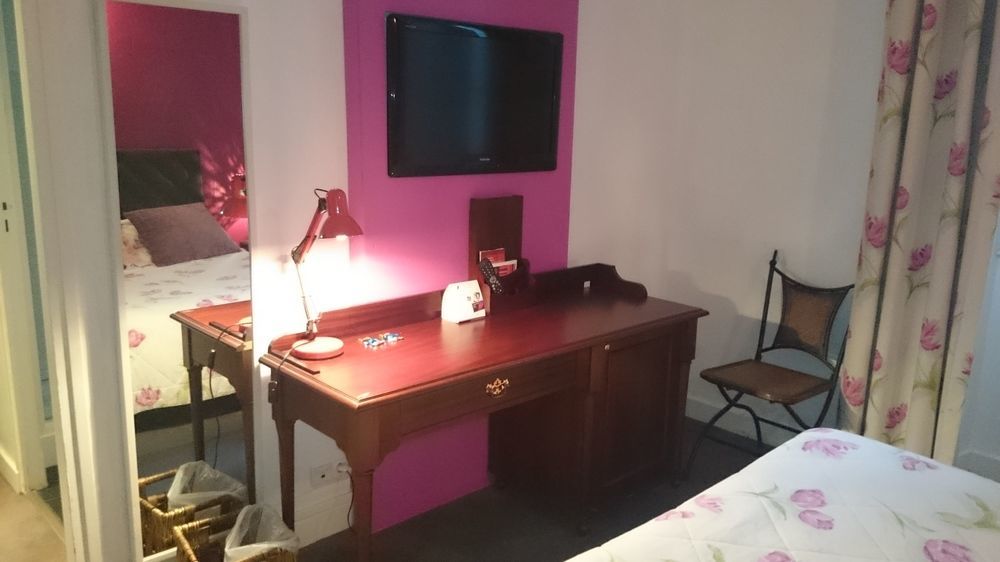 Hotel The Originals Boutique, Montpensier,